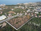 Kıbrıs Girne Çatalköy Bölgesinde Ticari ve Konut İmarlı 15.170 m2 Satılık Arazi