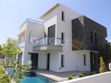 Girne ozanköy Satılık Dağ ve Deniz manzaralı 3+1 Villa 475.000 STG/+905338881419