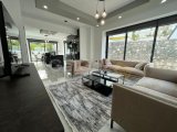 Girne ozanköy Satılık Dağ ve Deniz manzaralı 3+1 Villa 475.000 STG/+905338881419