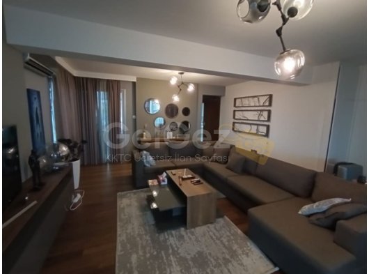 Girne Merkez Kiralık Penthouse 1500 STG/+905338881419