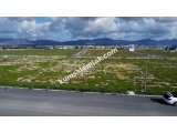 LEFKOŞA GÖNYELİ BATIKENT BÖLGESİNDE TİCARİ İZİNLİ SATILIK ARSA