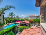 Kıbrıs Girne Çatalköy'de Satılık 4+1 Havuzlu Villa