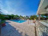 Kıbrıs Girne Alsancak'da Satılık Çok Özel 4+2 Villa