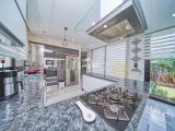Girne Alsancak'da Çok Özel Konumda Satılık 3+2 Lüks Villa
