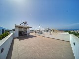 Girne Alsancak'da Çok Özel Konumda Satılık 3+2 Lüks Villa