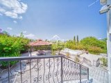 Kıbrıs Girne Bellapais'de Satılık Havuzlu Villa