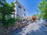 Kıbrıs Girne Bellapais'de Satılık Havuzlu Villa