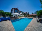 Kıbrıs Girne Çatalköy'de Satılık 4+1 Havuzlu Villa