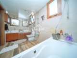 Kıbrıs Girne Çatalköy'de Satılık 4+1 Havuzlu Villa