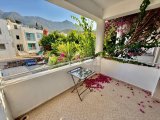Girne Edremitte Havuzlu Sitede 2+1 Eşyalı Kiralık Daire
