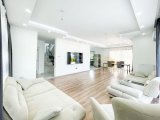 Satılık modern 4+1 villa Edremit Girne
