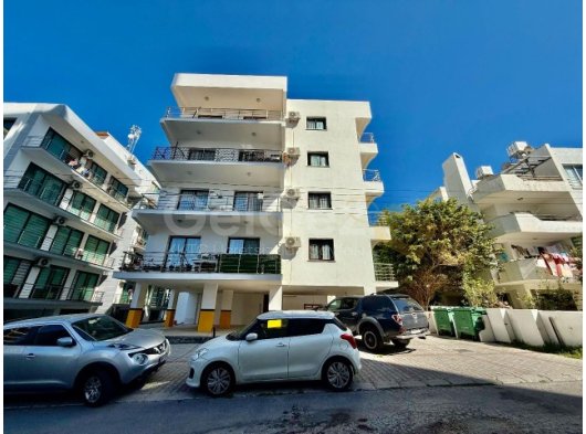 Girne Merkezde Full Eşyalı Deniz Manzaralı 2+1 Kiralık Daireler