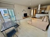 Girne Merkezde Geniş Alanlı 1+1 Satılık Daire