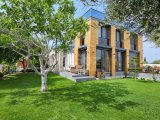 Bellapaise Bölgesinde Satılık Özel Tasarım Ultra Lüks Villa!
