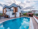 Bellapaise Bölgesinde Satılık Özel Tasarım Ultra Lüks Villa!