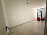 Kuzey Kıbrıs Girne'nin Çatalköy bölgesinde dağ ve deniz manzaralı 4+1 Kıbrıslı Türk villası satılık!
