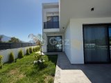Kuzey Kıbrıs Girne Çatalköy Bölgesinde Satılık Türk Tapulu Lüks 4+1 Villa!