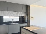 Kuzey Kıbrıs Girne Çatalköy Bölgesinde Satılık Türk Tapulu Lüks 4+1 Villa!