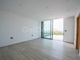 KKTC Girne Çatalköy Bölgesinde Denize Çok Yakın 4+1 Ultra Lüks Villa, Türk Tapusu