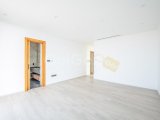 KKTC Girne Çatalköy Bölgesinde Denize Çok Yakın 4+1 Ultra Lüks Villa, Türk Tapusu
