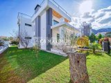 Kuzey Kıbrıs Girne Doğanköy Bölgesinde Satılık 4+1 Özel Villa!