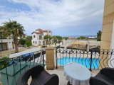 Kıbrıs Girne Esentepe'de Deniz ve Dağ Manzaralı Özel 3+1 Villa