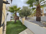 Kıbrıs Girne Esentepe'de Deniz ve Dağ Manzaralı Özel 3+1 Villa