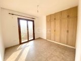 Kuzey Kıbrıs Girne'nin Karakum bölgesinde denize sıfır konumda satılık 2+1 daire