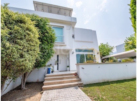 KKTC, Girne Karaoğlanoğlu Bölgesinde Satılık 3+1 İkiz Villa