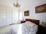 Satılık 650 m² Arsa Üzerinde Özel, Tek Katlı, Deniz ve Dağ Manzaralı, Havuzlu 3+1 Villa