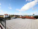 Satılık 650 m² Arsa Üzerinde Özel, Tek Katlı, Deniz ve Dağ Manzaralı, Havuzlu 3+1 Villa