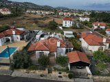 Satılık 650 m² Arsa Üzerinde Özel, Tek Katlı, Deniz ve Dağ Manzaralı, Havuzlu 3+1 Villa