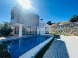 Kıbrıs Girne Ozanköy Yeni Eşyalı Özel Havuzlu 3+1 Çok Özel Villa