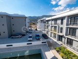 Alsancak semtinde merkezi konumda havuzlu site içerisinde satılık 1+1 daire