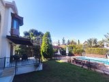 Girne Bellapais Bölgesinde Özel Havuzlu ve Peyzajlı Kiralık 4+1 Villa