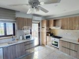Girne Bellapais Bölgesinde Özel Havuzlu ve Peyzajlı Kiralık 4+1 Villa