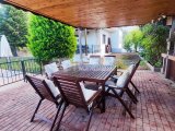 Girne Bellapais Bölgesinde Özel Havuzlu ve Peyzajlı Kiralık 4+1 Villa