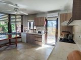 Girne Bellapais Bölgesinde Özel Havuzlu ve Peyzajlı Kiralık 4+1 Villa