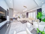 Girne Bellapais Bölgesinde Yüzme Havuzlu Kiralık Tripleks, 5+2, Özel Tasarım Lüks Villa