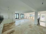 Kıbrıs Girne Çatalköy de Ana Cadde Üzerinde Kiralık Sendeli Dükkan veya Depo