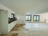 Kıbrıs Girne Çatalköy de Ana Cadde Üzerinde Kiralık Sendeli Dükkan veya Depo