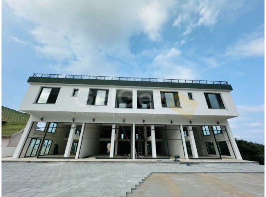 Kıbrıs Girne Çatalköy de Ana Cadde Üzerinde Kiralık Sendeli Dükkan veya Depo