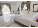 Girne Çatalköy'de Özel Havuzlu ve Peyzajlı Kiralık 4+1 Villa