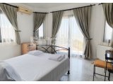 Girne Çatalköy'de Özel Havuzlu ve Peyzajlı Kiralık 4+1 Villa