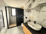 Kıbrıs Girne Çatalköy Bölgesinde Özel Yüzme Havuzlu 4+1 Lüks Modern Satılık Villalar