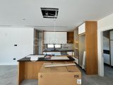 Kıbrıs Girne Çatalköy Bölgesinde Özel Yüzme Havuzlu 4+1 Lüks Modern Satılık Villalar