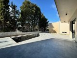 Kıbrıs Girne Çatalköy Bölgesinde Özel Yüzme Havuzlu 4+1 Lüks Modern Satılık Villalar
