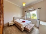 KKTC, Girne, Çatalköy'de Yüzme Havuzu ve Geniş Bahçeli Satılık Özel Villa