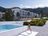 Kıbrıs Girne Esentepe de Denize 250 metre Benzersiz Ödeme Planlı 1+1 Penthouse Dublex Daireler