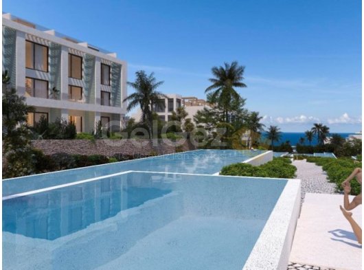Kıbrıs Girne Esentepe de Denize 250 metre Benzersiz Ödeme Planlı 1+1 Penthouse Dublex Daireler